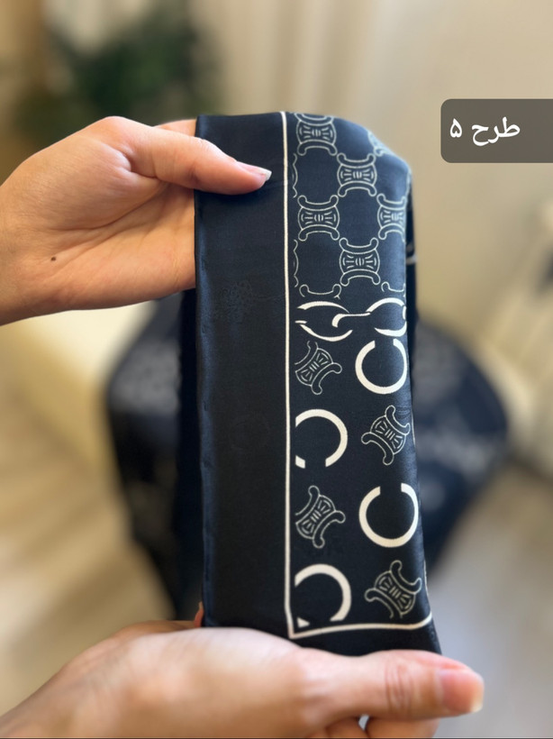 روسری ابریشم توییل سفید مشکی دور دست دوز کد ۰۲۰۲۴