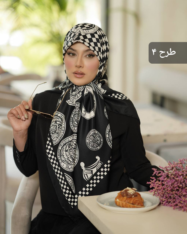 روسری ابریشم توییل سفید مشکی دور دست دوز کد ۰۲۰۲۴